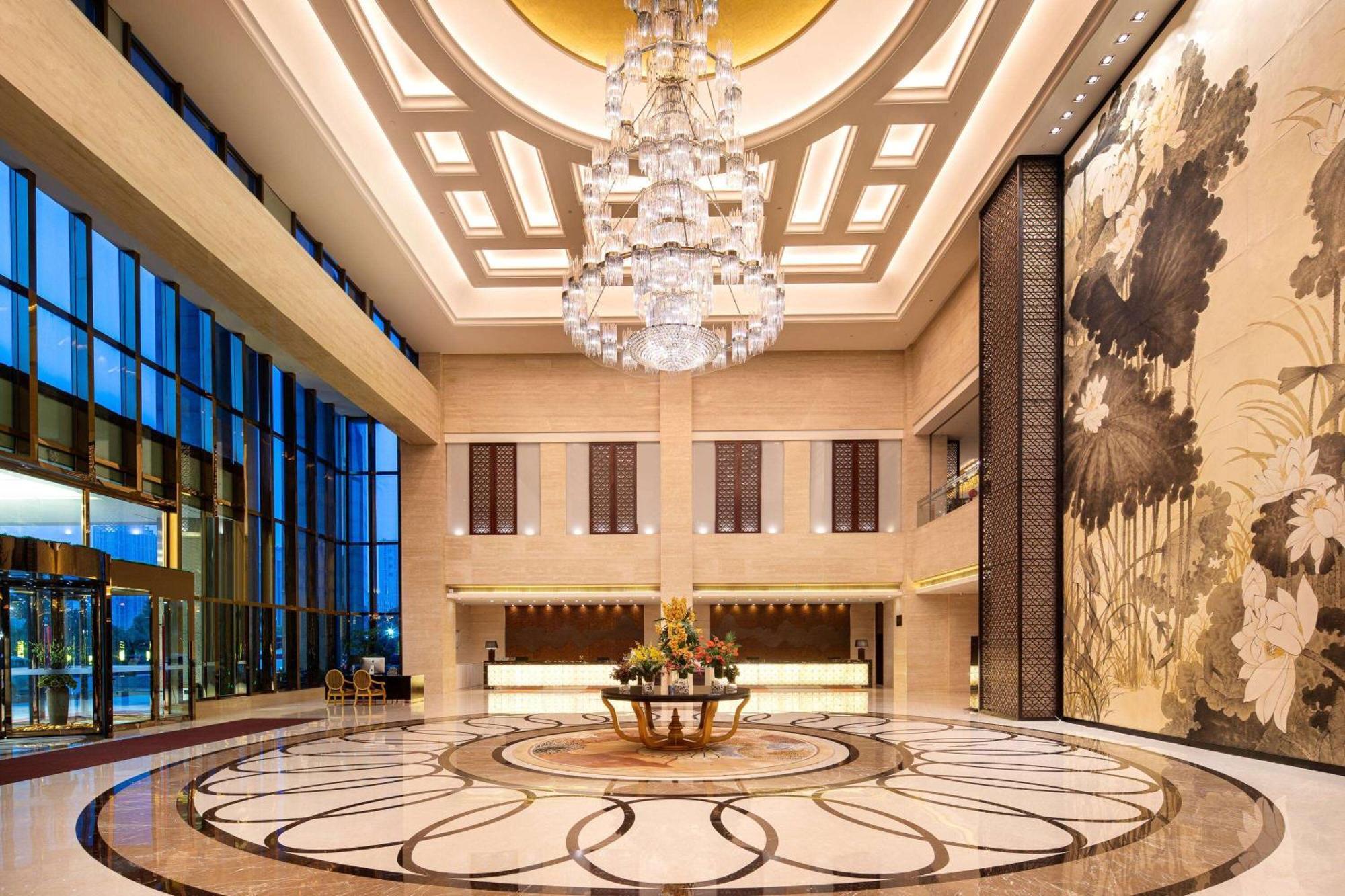 Wyndham Xinyang Downtown Hotel Eksteriør billede